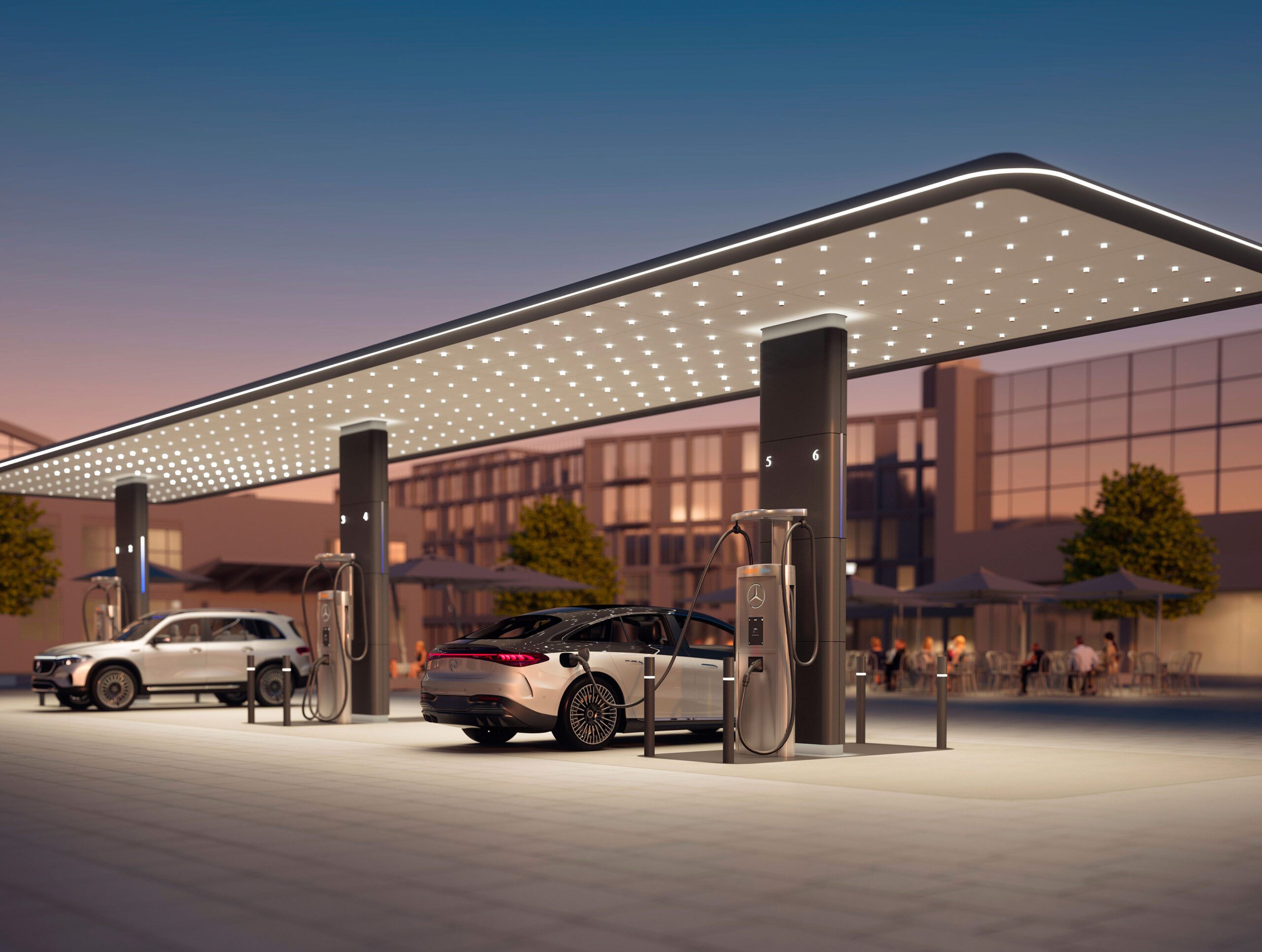 Andrew Cornelia Appointed to Lead the New Mercedes-Benz Charging Network in North America – Christopher Trainor Responsible for Finance