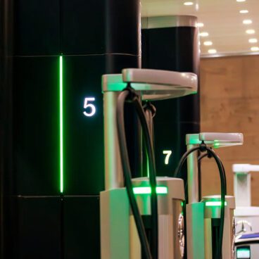 Mercedes-Benz HPC North America Welcomes Seasoned Executives to Transform the EV Charging Experience