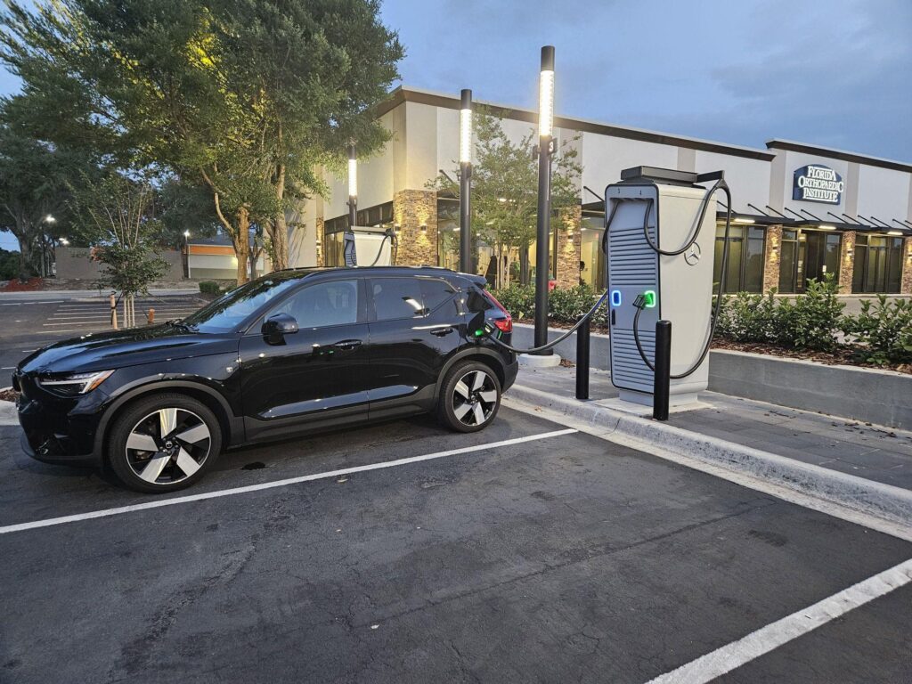 Fast EV charging in Riverview, FL at Mercedes-Benz High-Power Charging