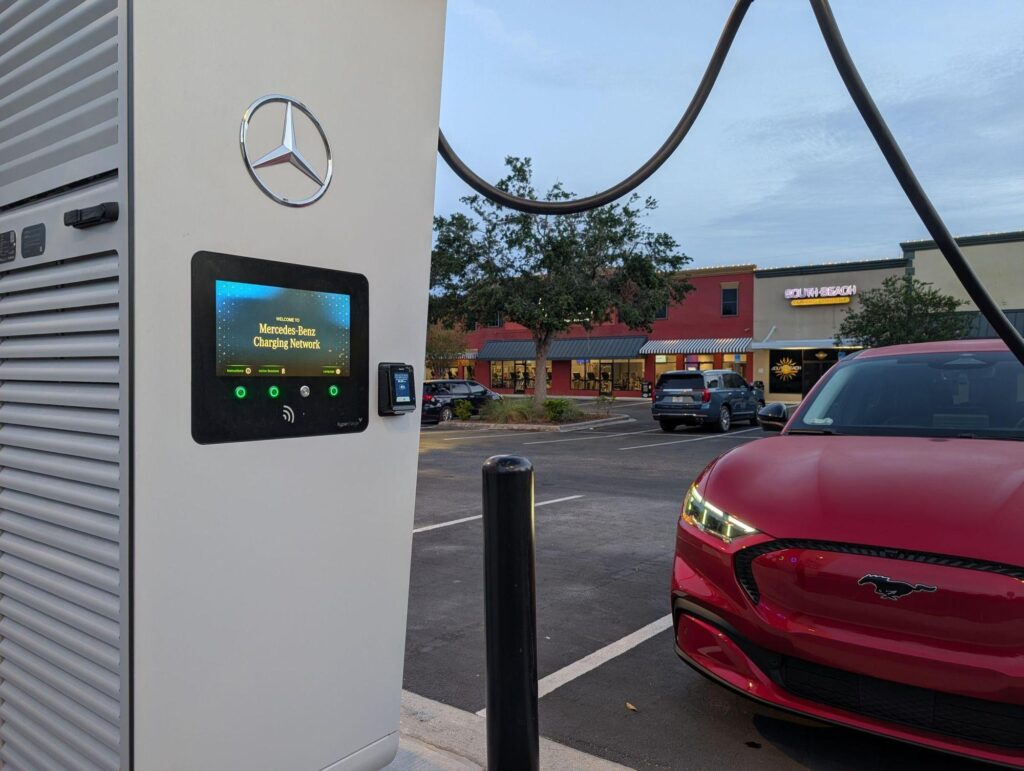Fast EV charging near amenities in Riverview, FL at Mercedes-Benz High-Power Charging