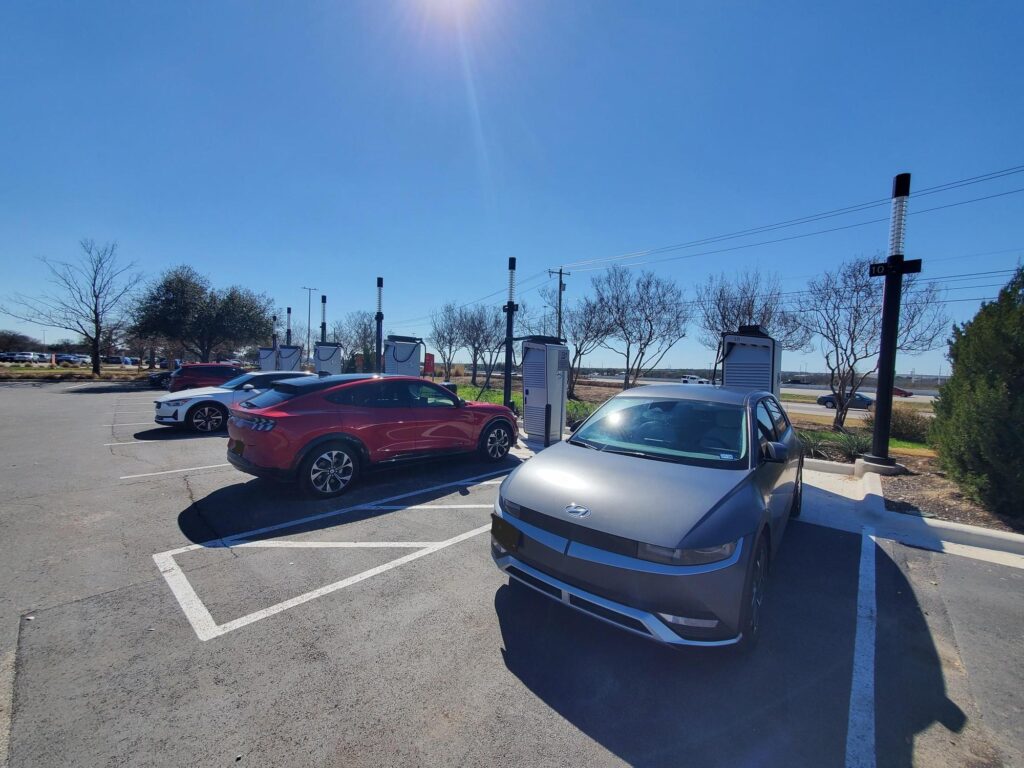 Mercedes-Benz High-Power Charging | EV Fast Charging in Round Rock, TX