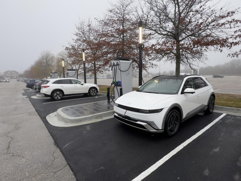 Mercedes Charging Wrentham, MA | Where to Charge Near Stadium | Where to Charge Off Route 1