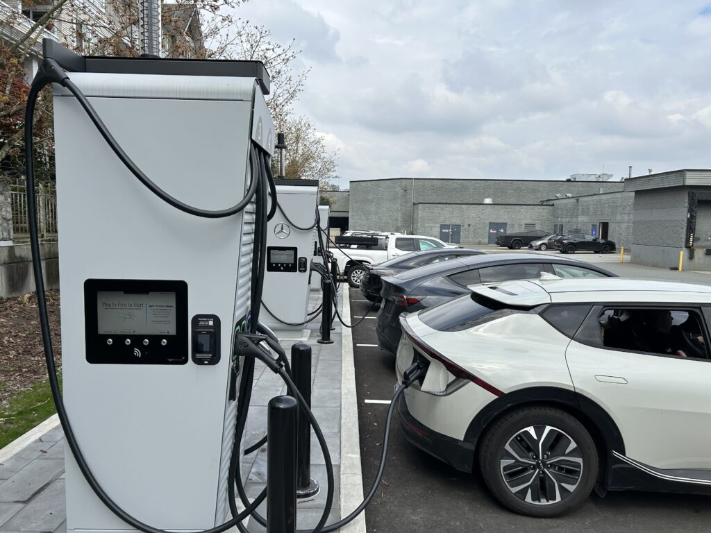 Mercedes-Benz High-Power Charging | Pitt Meadows, BC