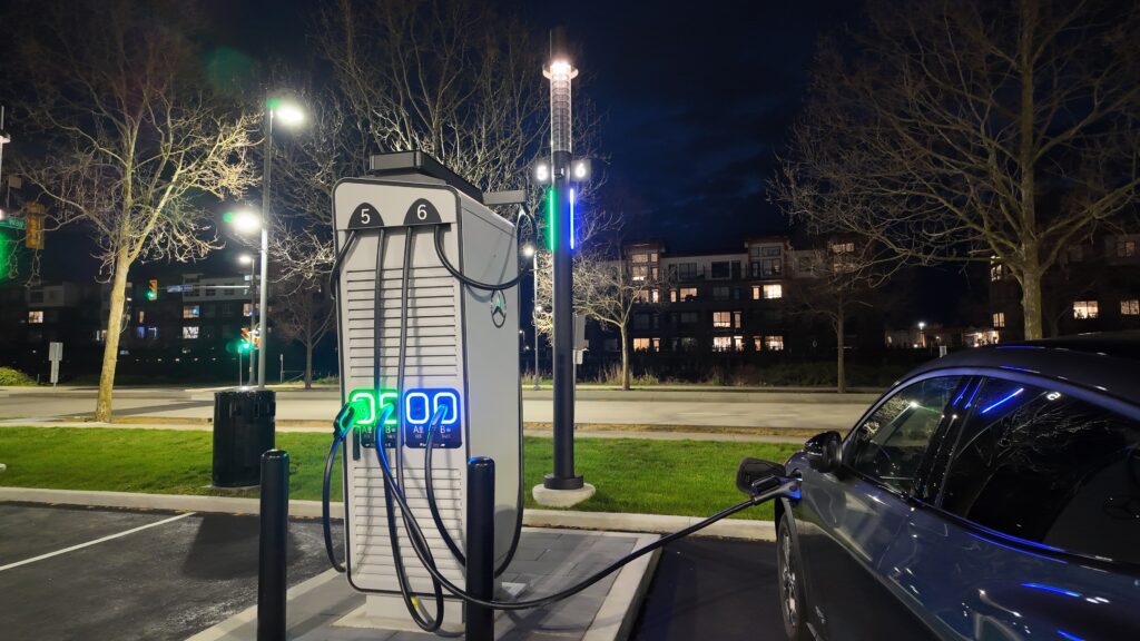 Mercedes-Benz High-Power Charging | Tsawwassen, BC