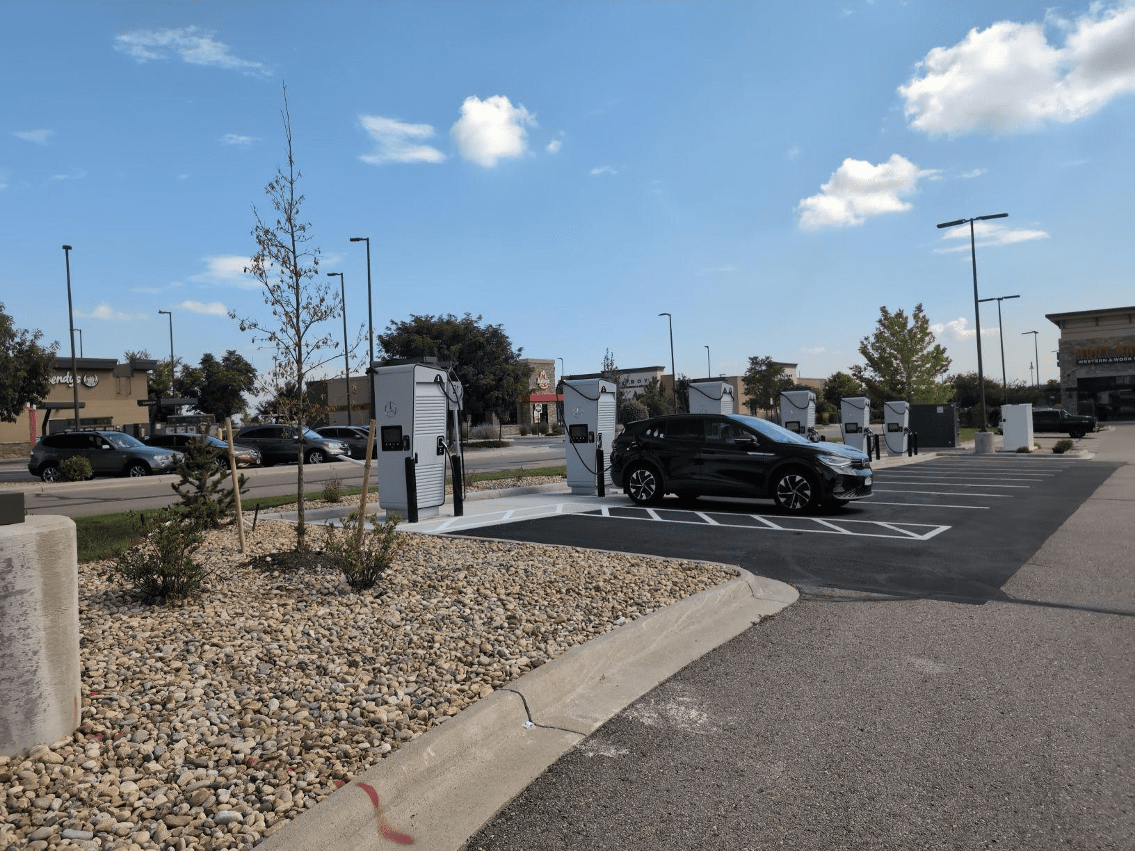 Thornton, CO charging station (a1RDo000000Z3OMMA0)