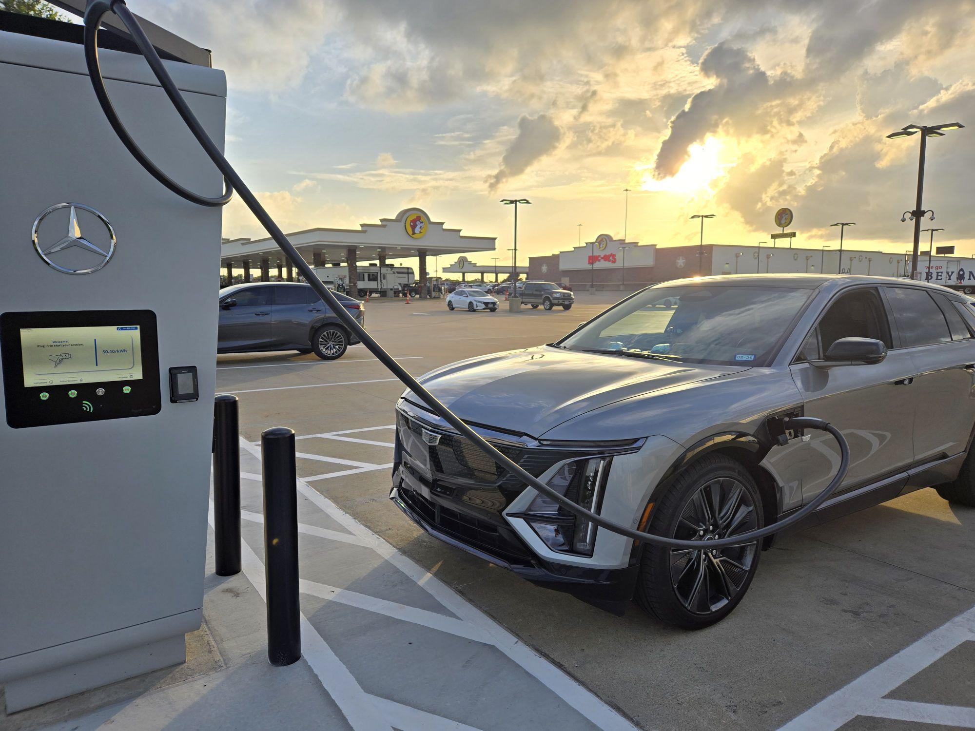 Madisonville, TX charging station (a1RDo000000Z3eHMAS)