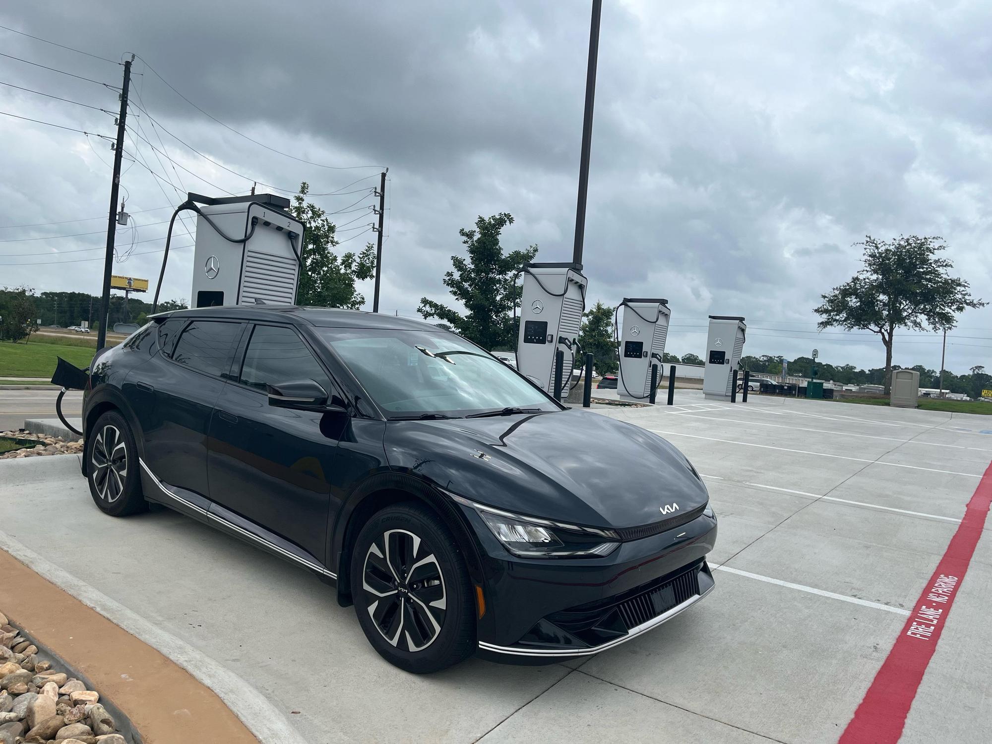Katy, TX charging station (a1RDo000000Z3eMMAS)