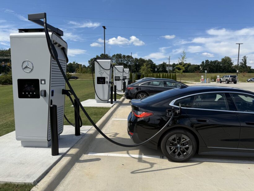 Auburn, AL charging station (a1RDo000000exxKMAQ)