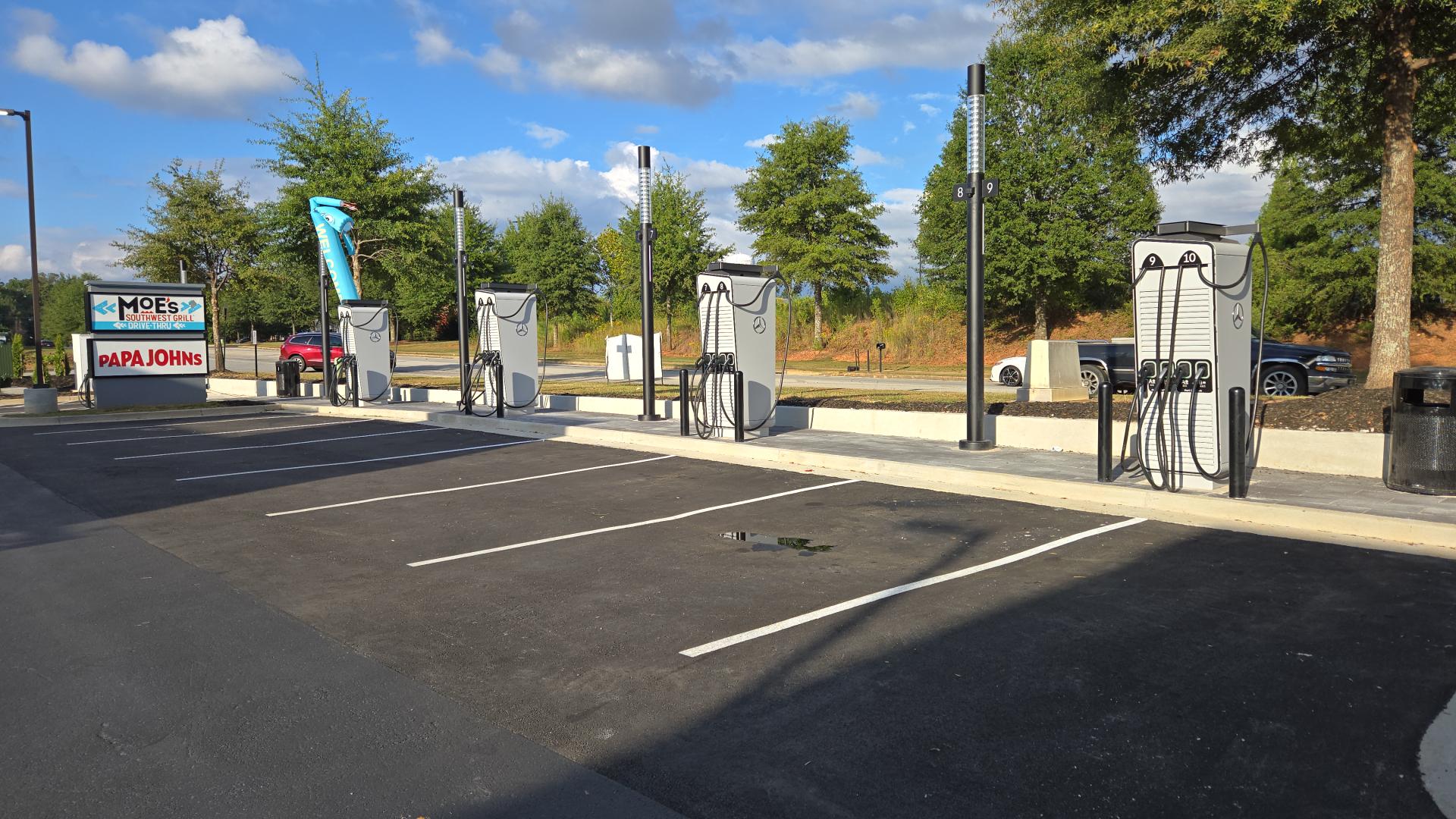 Locust Grove, GA charging station (a1RQK000000k9GP2AY)