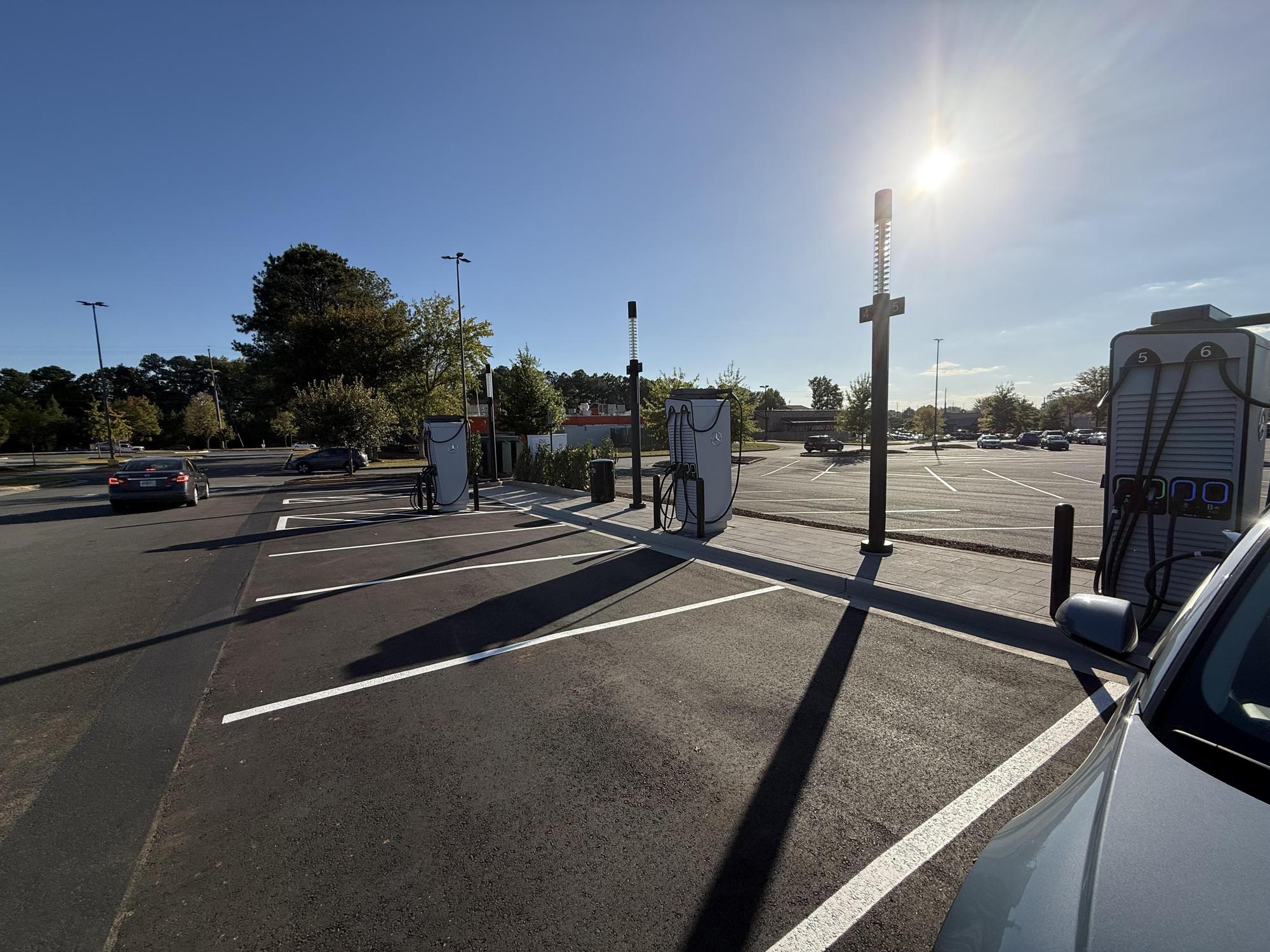 Austell, GA charging station (a1RQK0000014KVp2AM)